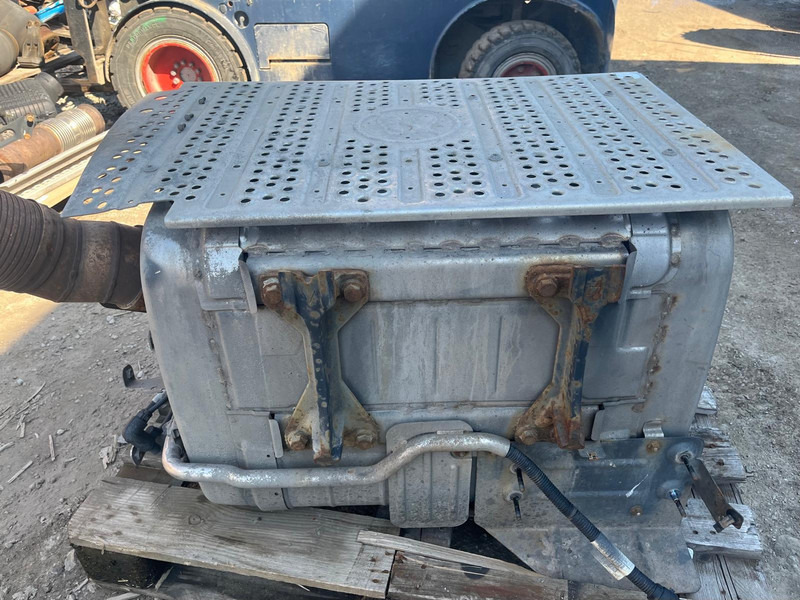 Mercedes-Benz ACTROS MP4 KATALYSATOR A0054900712 - Fahrzeugkatalysator für LKW: das Bild 1 Mercedes-Benz ACTROS MP4 KATALYSATOR A0054900712 - Fahrzeugkatalysator für LKW: das Bild 1