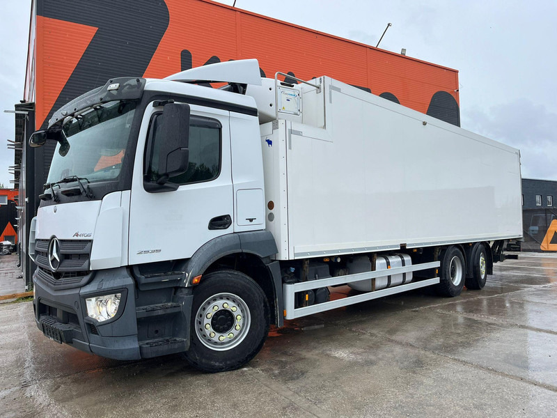 Mercedes-Benz Antos 2535 6x2*4 SUPRA 850 / BOX L=9461 mm - Kühlkoffer LKW: das Bild 2 Mercedes-Benz Antos 2535 6x2*4 SUPRA 850 / BOX L=9461 mm - Kühlkoffer LKW: das Bild 2