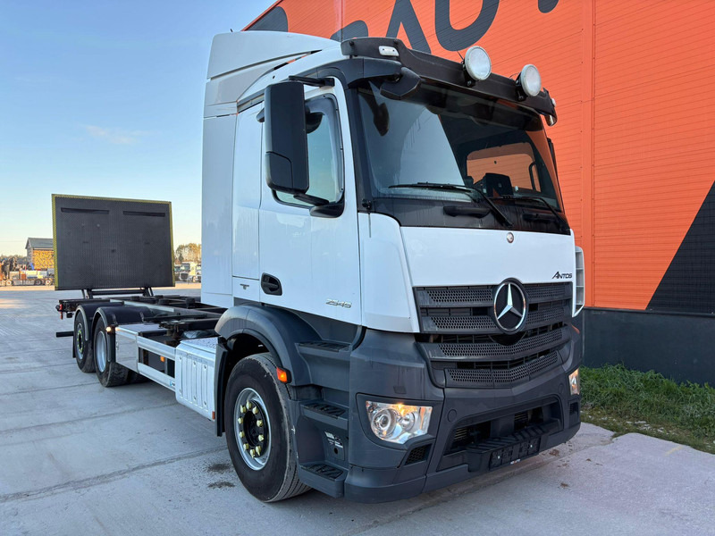 Mercedes-Benz Antos 2545 6x2 RETARDER / CHASSIS L=7812 mm - Fahrgestell LKW: das Bild 4 Mercedes-Benz Antos 2545 6x2 RETARDER / CHASSIS L=7812 mm - Fahrgestell LKW: das Bild 4