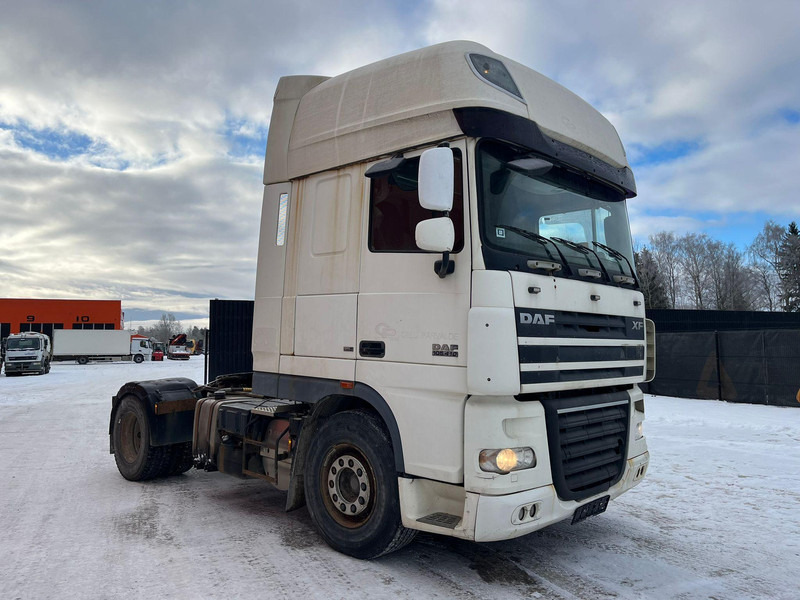 DAF XF 105.410 4x2 NOT ROADWORTHY ! / HYDRAULICS - Sattelzugmaschine: das Bild 4 DAF XF 105.410 4x2 NOT ROADWORTHY ! / HYDRAULICS - Sattelzugmaschine: das Bild 4