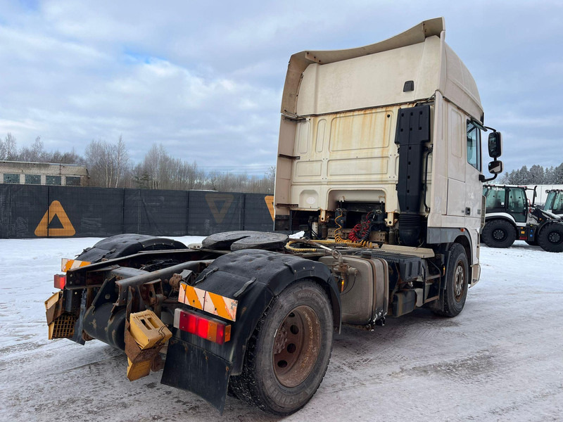 Sattelzugmaschine DAF XF 105.410 4x2 NOT ROADWORTHY ! / HYDRAULICS: das Bild 6