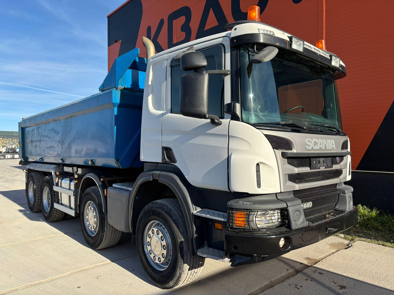 Scania P 440 8x4 RETARDER / FULL STEEL / BOX L=5850 mm - Kipper: das Bild 4 Scania P 440 8x4 RETARDER / FULL STEEL / BOX L=5850 mm - Kipper: das Bild 4