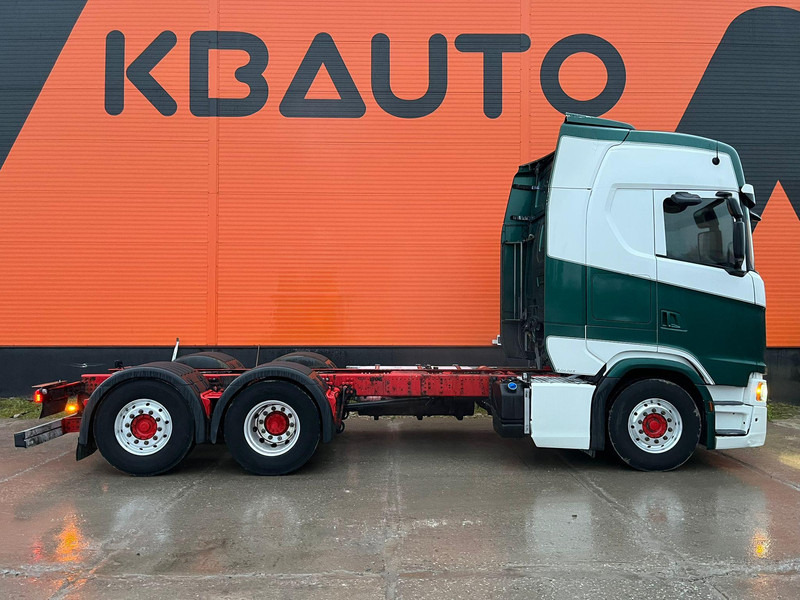 Scania S 540 6x2 9 TON FRONT AXLE / RETARDER / CHASSIS L=5736 mm - Fahrgestell LKW: das Bild 4 Scania S 540 6x2 9 TON FRONT AXLE / RETARDER / CHASSIS L=5736 mm - Fahrgestell LKW: das Bild 4