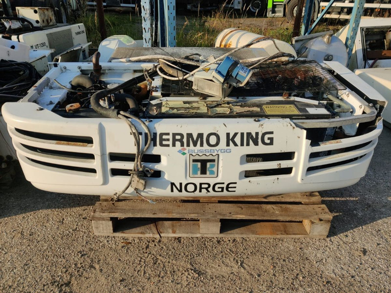 THERMO KING TS-300 REFRIGERATION UNIT / KÜLMASEADE - Kühlkofferaufbau: das Bild 2 THERMO KING TS-300 REFRIGERATION UNIT / KÜLMASEADE - Kühlkofferaufbau: das Bild 2
