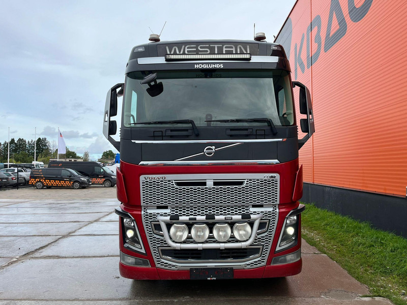 Volvo FH 16 650 6x4 Jonsered J1088ST. 96 - Holztransporter, Autokran: das Bild 2 Volvo FH 16 650 6x4 Jonsered J1088ST. 96 - Holztransporter, Autokran: das Bild 2