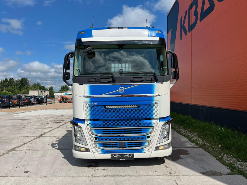 Volvo FH 16 750 6x4 HYDRAULICS - Holztransporter, Autokran: das Bild 2 Volvo FH 16 750 6x4 HYDRAULICS - Holztransporter, Autokran: das Bild 2
