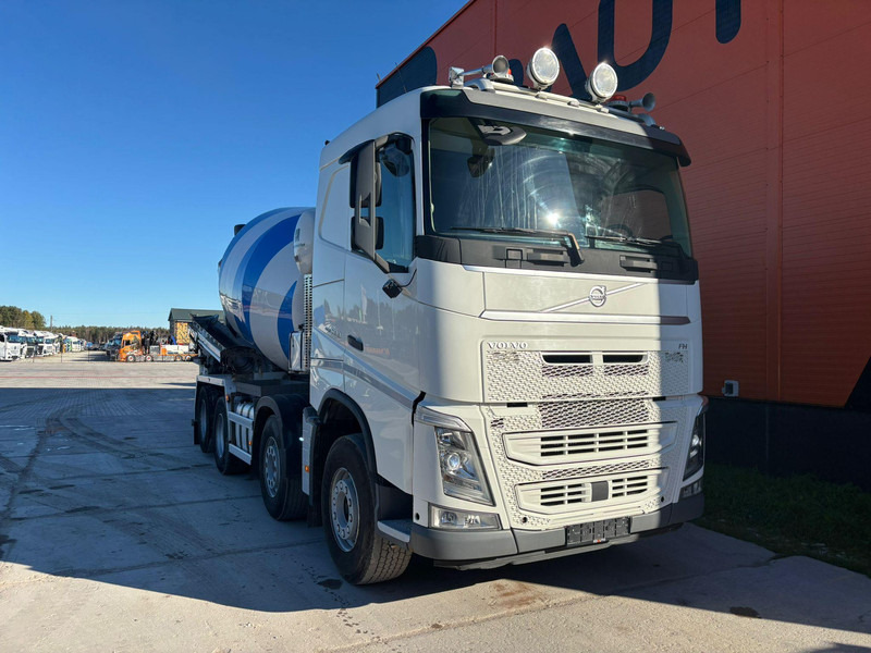 Volvo FH 500 8x4 INTERMIX 10 m3 + CHUTE / TANDEM AXLE LIFT - Fahrmischer: das Bild 3 Volvo FH 500 8x4 INTERMIX 10 m3 + CHUTE / TANDEM AXLE LIFT - Fahrmischer: das Bild 3