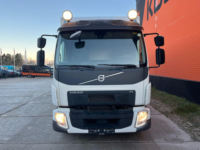 Volvo FL 210 4x2 BOX L=8764 - Koffer LKW: das Bild 2 Volvo FL 210 4x2 BOX L=8764 - Koffer LKW: das Bild 2