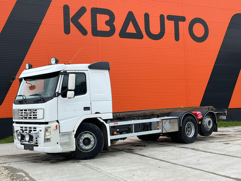 Volvo FM 410 6x2*4 HYDRAULICS / CHASSIS L=6875 mm - Fahrgestell LKW: das Bild 1 Volvo FM 410 6x2*4 HYDRAULICS / CHASSIS L=6875 mm - Fahrgestell LKW: das Bild 1