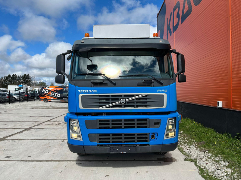 Volvo FM 9 300 6x2*4 HIAB 085D-3 / PLATFORM L=6320 mm - Pritsche LKW, Autokran: das Bild 3 Volvo FM 9 300 6x2*4 HIAB 085D-3 / PLATFORM L=6320 mm - Pritsche LKW, Autokran: das Bild 3