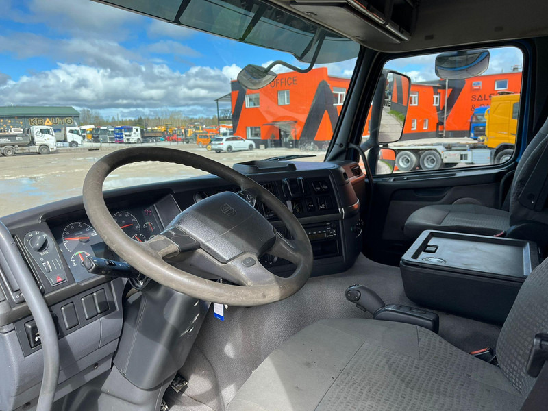 Pritsche LKW, Autokran Volvo FM 9 300 6x2*4 HIAB 085D-3 / PLATFORM L=6320 mm: das Bild 15