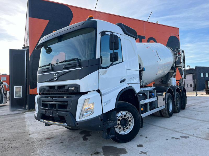 Volvo FMX 430 8x4*4 BSH 103 / 10 m3 - Fahrmischer: das Bild 2 Volvo FMX 430 8x4*4 BSH 103 / 10 m3 - Fahrmischer: das Bild 2