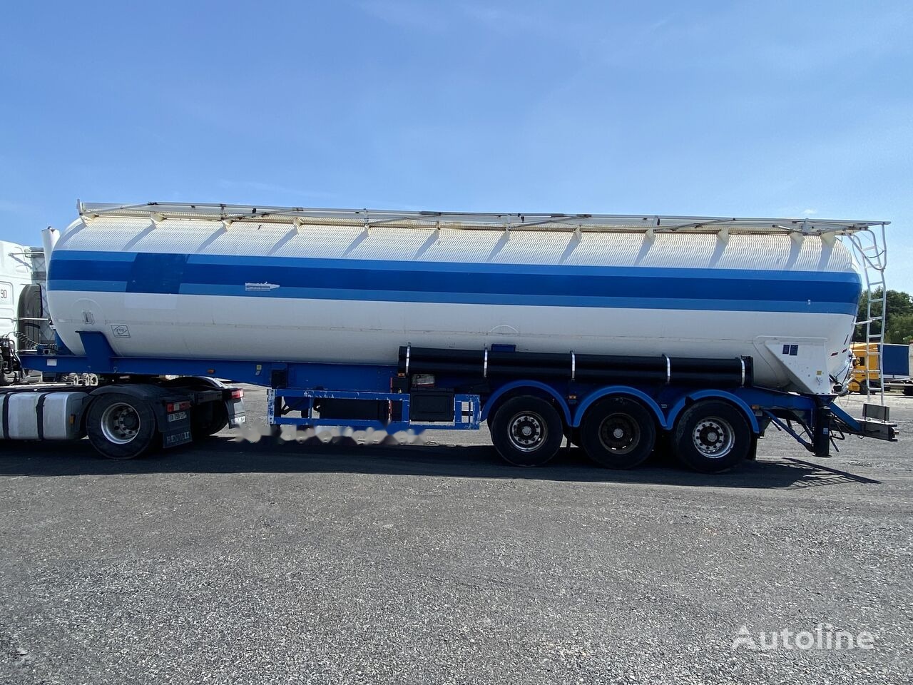 Feldbinder - Siloauflieger: das Bild 2 Feldbinder - Siloauflieger: das Bild 2