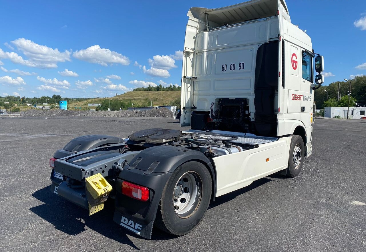 DAF XF105.510 - Sattelzugmaschine: das Bild 4 DAF XF105.510 - Sattelzugmaschine: das Bild 4