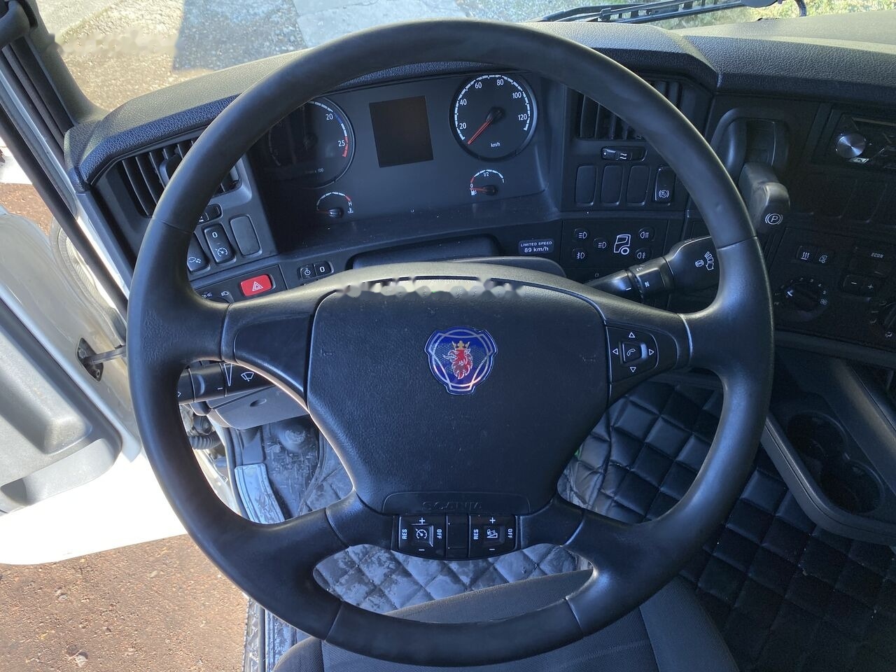 Sattelzugmaschine Scania R500: das Bild 10