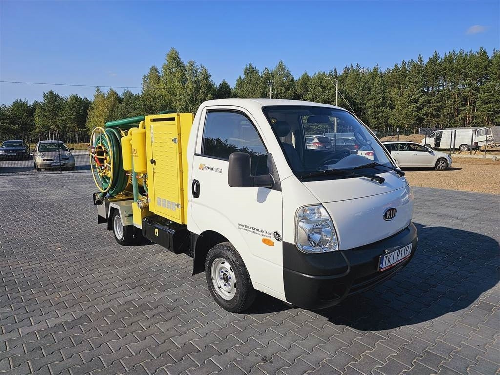Isuzu Kia on categories B COMBI WUKO FOR DUCT CLEANING 2 - Saug-/ Spülfahrzeug: das Bild 2 Isuzu Kia on categories B COMBI WUKO FOR DUCT CLEANING 2 - Saug-/ Spülfahrzeug: das Bild 2