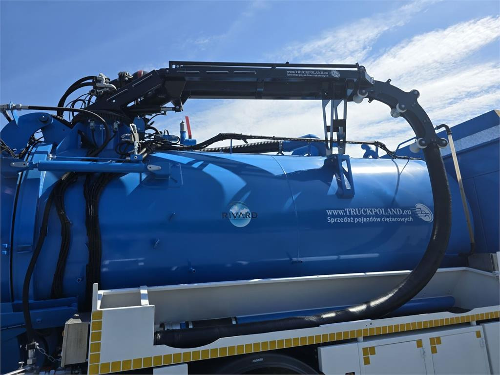 Kommunal-/ Sonderfahrzeug Renault 4x2 WUKO RIVARD for collecting liquid waste: das Bild 20 Kommunal-/ Sonderfahrzeug Renault 4x2 WUKO RIVARD for collecting liquid waste: das Bild 20