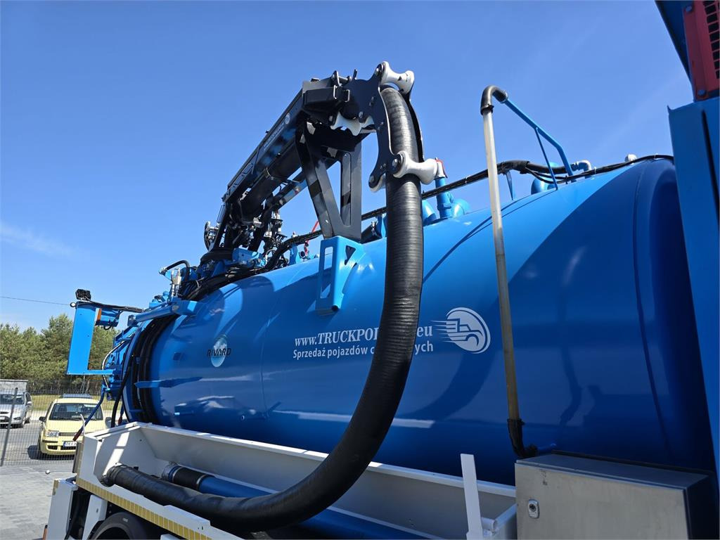 Kommunal-/ Sonderfahrzeug Renault 4x2 WUKO RIVARD for collecting liquid waste: das Bild 22 Kommunal-/ Sonderfahrzeug Renault 4x2 WUKO RIVARD for collecting liquid waste: das Bild 22