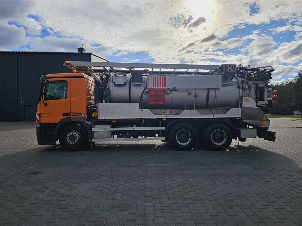 Mercedes-Benz WUKO KROLL COMBI FOR SEWER CLEANING - Saug-/ Spülfahrzeug: das Bild 5 Mercedes-Benz WUKO KROLL COMBI FOR SEWER CLEANING - Saug-/ Spülfahrzeug: das Bild 5