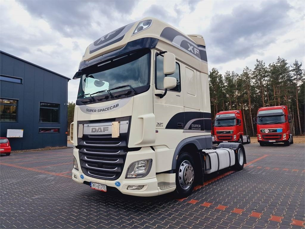 DAF XF 106 460 - Sattelzugmaschine: das Bild 1 DAF XF 106 460 - Sattelzugmaschine: das Bild 1
