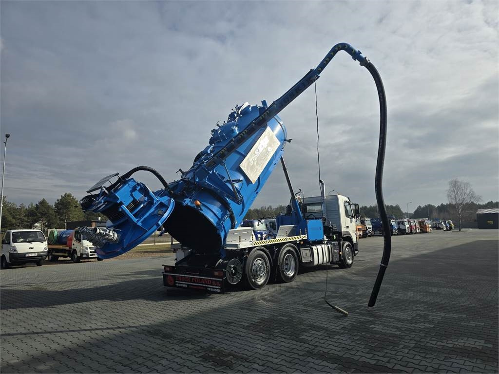 Volvo JOSKIN WUKO FOR CLEANING COMBI - Saug-/ Spülfahrzeug: das Bild 1 Volvo JOSKIN WUKO FOR CLEANING COMBI - Saug-/ Spülfahrzeug: das Bild 1