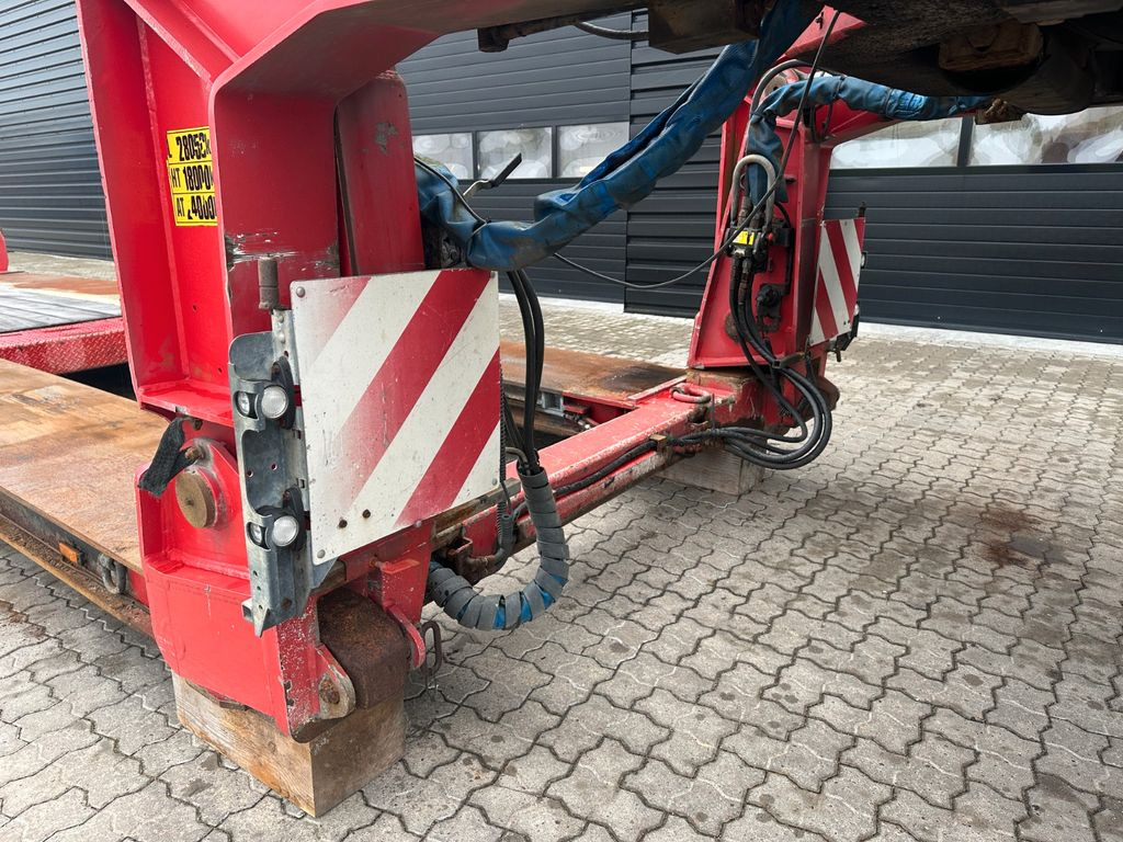 Faymonville Megamax 3 achs tiefbett Faymonville Megamax 3 achs tiefbett - Tieflader Auflieger: das Bild 5 Faymonville Megamax 3 achs tiefbett Faymonville Megamax 3 achs tiefbett - Tieflader Auflieger: das Bild 5