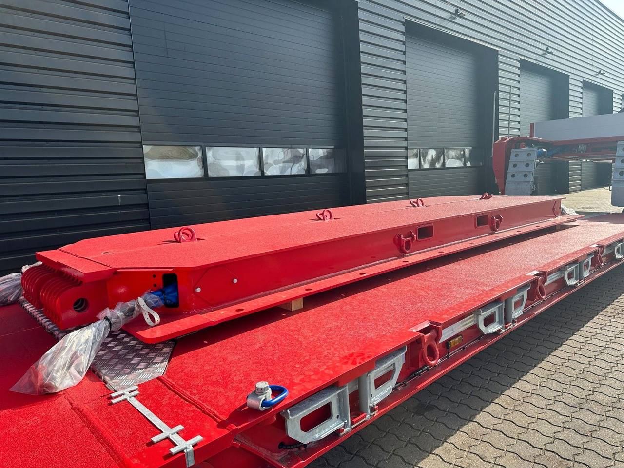 Faymonville Megamax 3 achs tiefbett / Pendelachsen - Tieflader Auflieger: das Bild 5 Faymonville Megamax 3 achs tiefbett / Pendelachsen - Tieflader Auflieger: das Bild 5