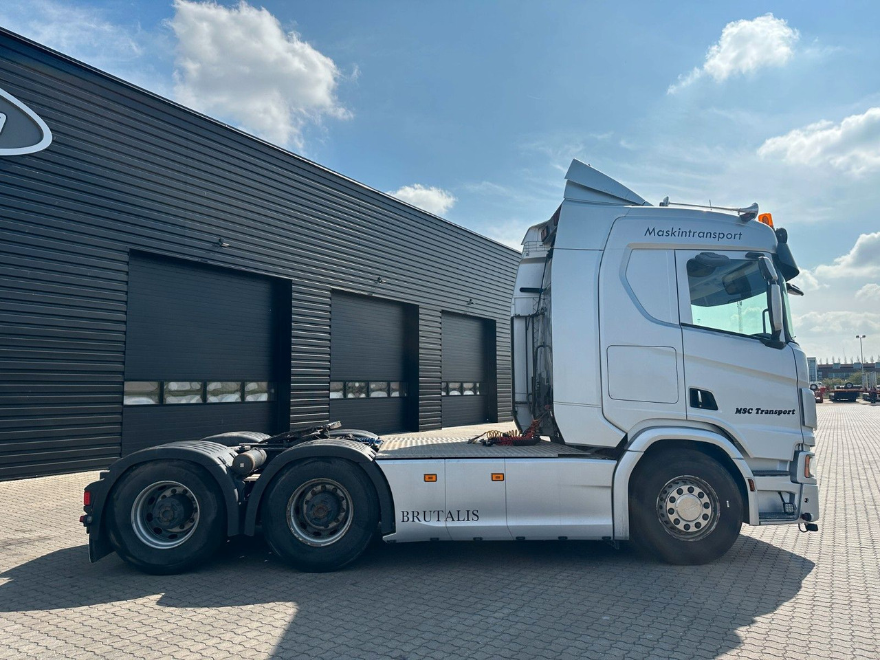 Scania R 730 6x4 Scania R 730 V8 6x4 - Sattelzugmaschine: das Bild 2 Scania R 730 6x4 Scania R 730 V8 6x4 - Sattelzugmaschine: das Bild 2