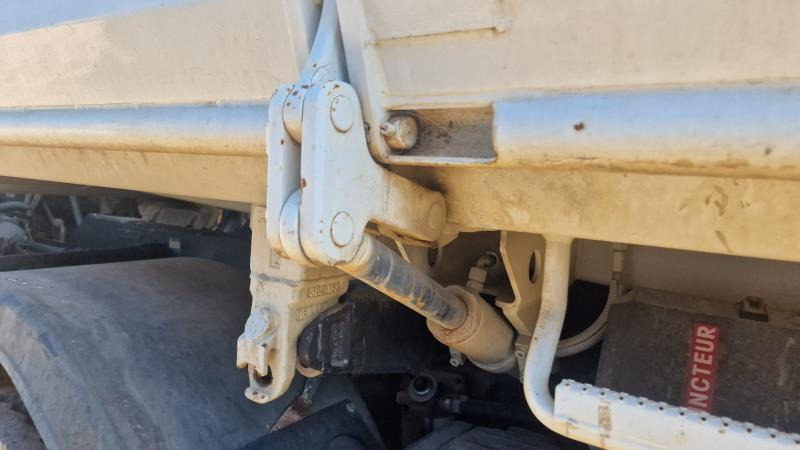 Iveco Trakker 410 - Kipper: das Bild 5 Iveco Trakker 410 - Kipper: das Bild 5