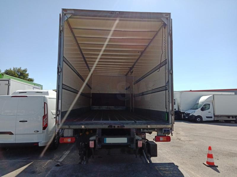 Renault D-Series 19 Wide 320 - Koffer LKW: das Bild 3 Renault D-Series 19 Wide 320 - Koffer LKW: das Bild 3