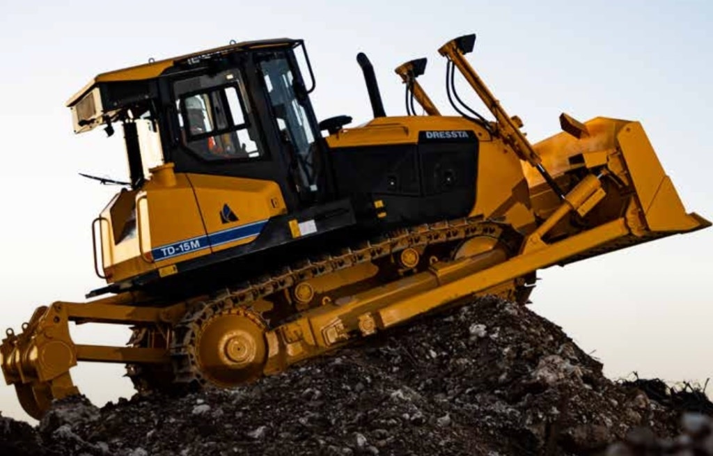 Dressta TD15M - TD 15 M Series 2 - NEW - Bulldozer: das Bild 1 Dressta TD15M - TD 15 M Series 2 - NEW - Bulldozer: das Bild 1