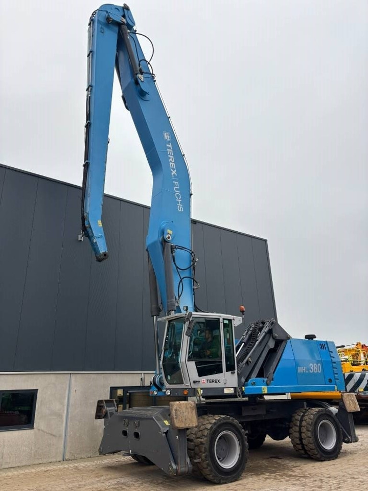 Fuchs MHL 380 -- only 6650 real working hours - Umschlagbagger: das Bild 2 Fuchs MHL 380 -- only 6650 real working hours - Umschlagbagger: das Bild 2