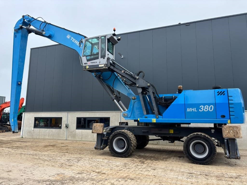 Fuchs MHL 380 -- only 6650 real working hours - Umschlagbagger: das Bild 5 Fuchs MHL 380 -- only 6650 real working hours - Umschlagbagger: das Bild 5