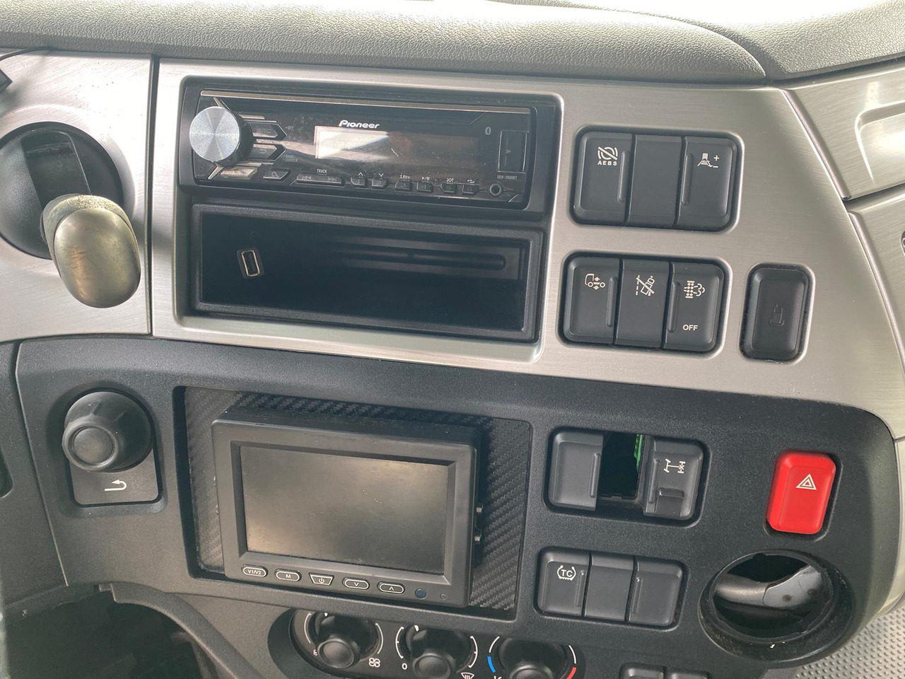 Sattelzugmaschine DAF XF 510 Super Space Cab: das Bild 14