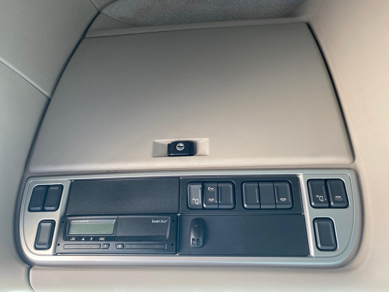 Sattelzugmaschine DAF XF 510 Super Space Cab: das Bild 12