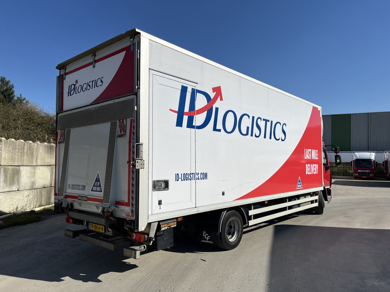 DAF LF 210 FA / 12 Ton / 344 dkm / Koffer / LBW / NL LKW - Koffer LKW: das Bild 2 DAF LF 210 FA / 12 Ton / 344 dkm / Koffer / LBW / NL LKW - Koffer LKW: das Bild 2