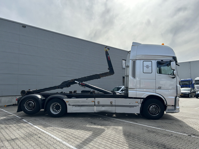 DAF XF 440 FAN SSC / Hiab Hook 21 Ton / 557 dkm / 9 Ton Front Axle - Abrollkipper, Autokran: das Bild 2 DAF XF 440 FAN SSC / Hiab Hook 21 Ton / 557 dkm / 9 Ton Front Axle - Abrollkipper, Autokran: das Bild 2