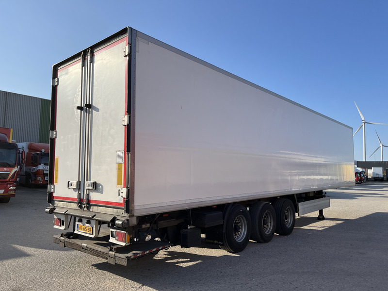 Krone Cool Liner / Carrier Vector 1850 mt / Frigo Box / Loadlift / NL Trailer - Kühlkoffer Auflieger: das Bild 2 Krone Cool Liner / Carrier Vector 1850 mt / Frigo Box / Loadlift / NL Trailer - Kühlkoffer Auflieger: das Bild 2