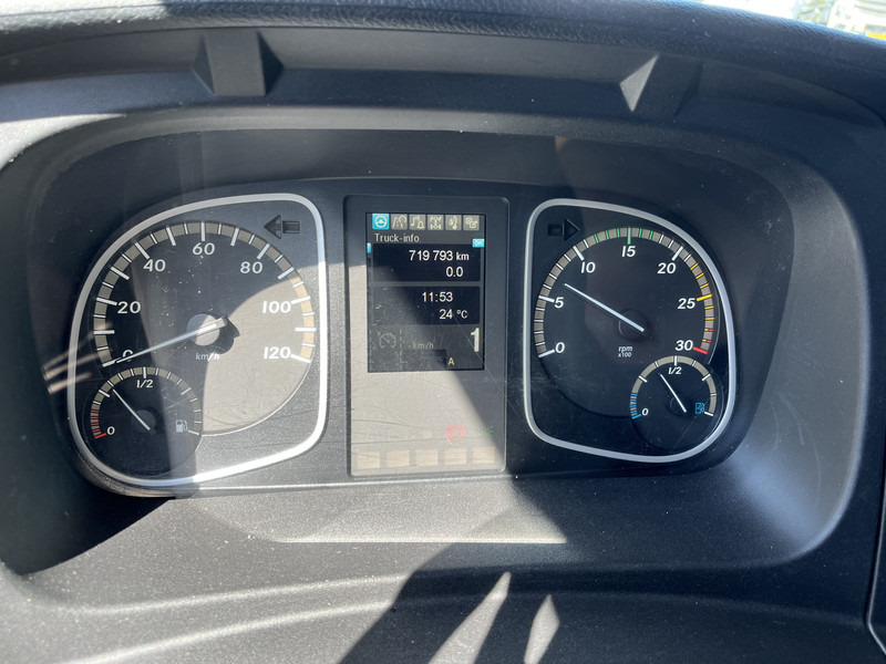 Mercedes-Benz Atego 818 / 8 Ton / 719 dkm / Box / Loadlift / APK TUV 07-25 - Koffer LKW: das Bild 4 Mercedes-Benz Atego 818 / 8 Ton / 719 dkm / Box / Loadlift / APK TUV 07-25 - Koffer LKW: das Bild 4