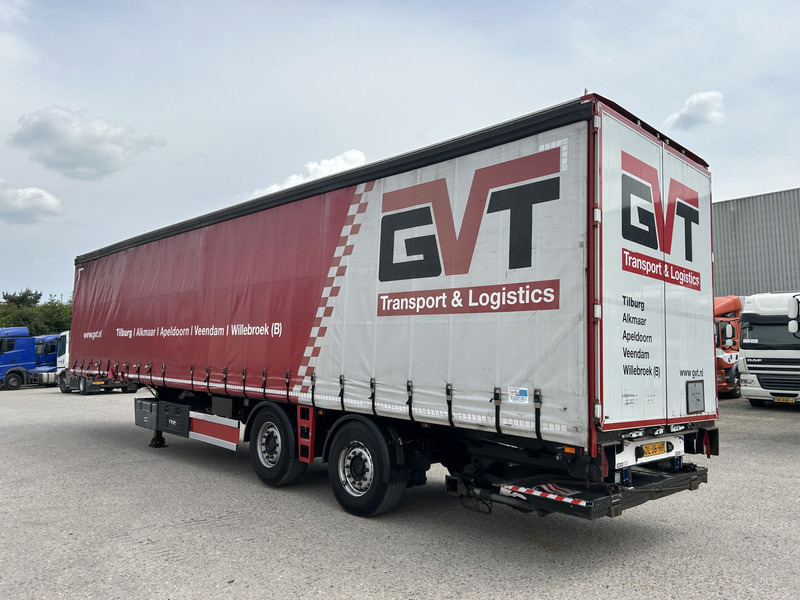 Planenauflieger Renders ROC 12.18 / Curtainside / Loadlift / Lift + Steer Axle / Side Boards: das Bild 18