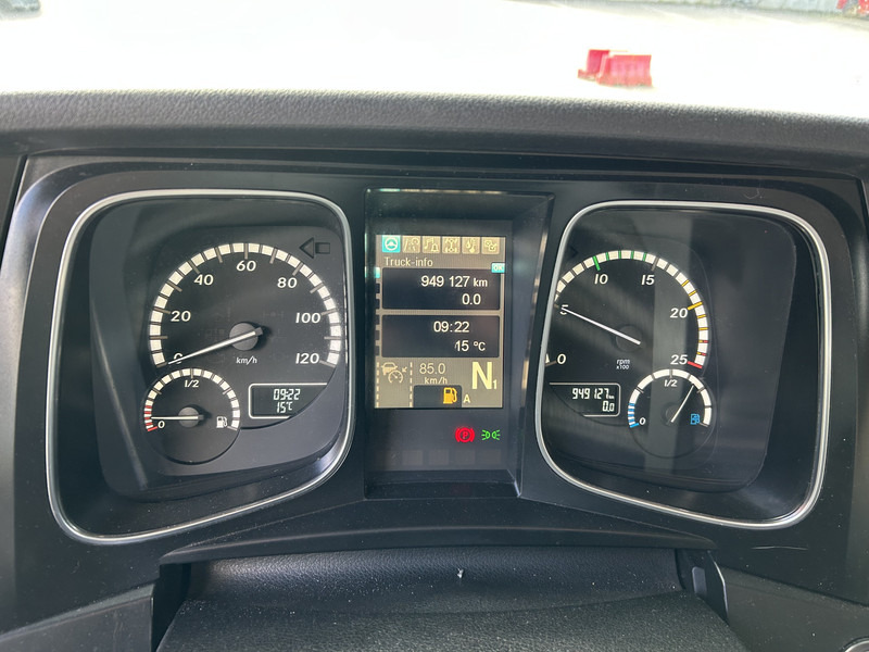 Mercedes-Benz Actros 1845 Bigspace / 949 dkm / Stand Klima / APK TUV 09-25 - Sattelzugmaschine: das Bild 4 Mercedes-Benz Actros 1845 Bigspace / 949 dkm / Stand Klima / APK TUV 09-25 - Sattelzugmaschine: das Bild 4