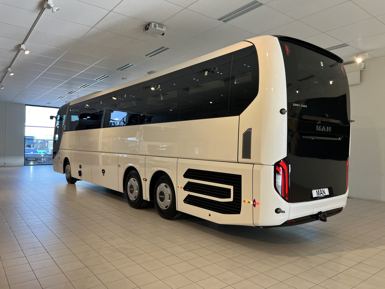 MAN Lions Coach R09 Euro 6E (Dark Edition) - Reisebus: das Bild 5 MAN Lions Coach R09 Euro 6E (Dark Edition) - Reisebus: das Bild 5