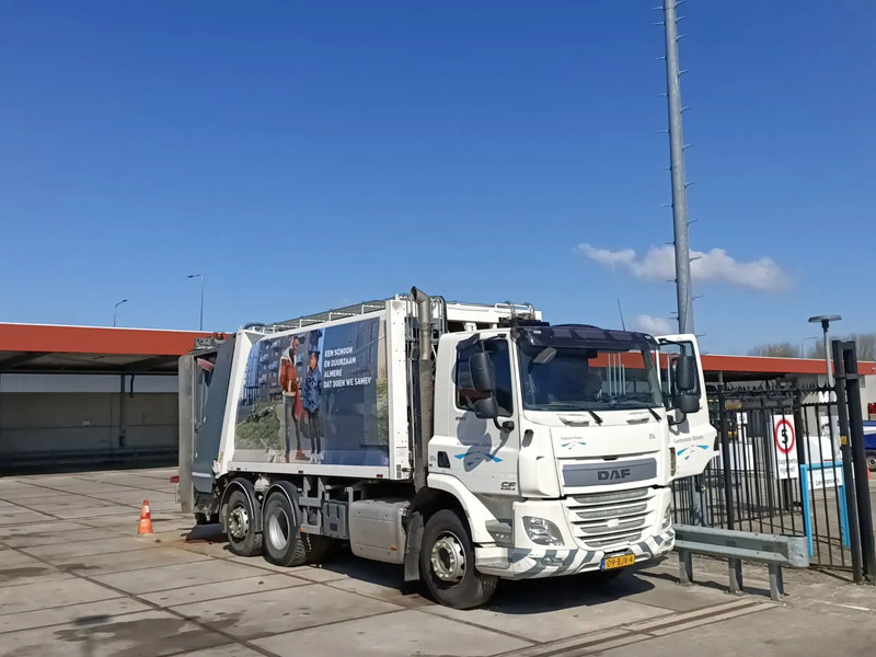 DAF CF 290 CF 290 FAN achterlader Zoeller Ekopres Medium - Müllwagen: das Bild 1 DAF CF 290 CF 290 FAN achterlader Zoeller Ekopres Medium - Müllwagen: das Bild 1