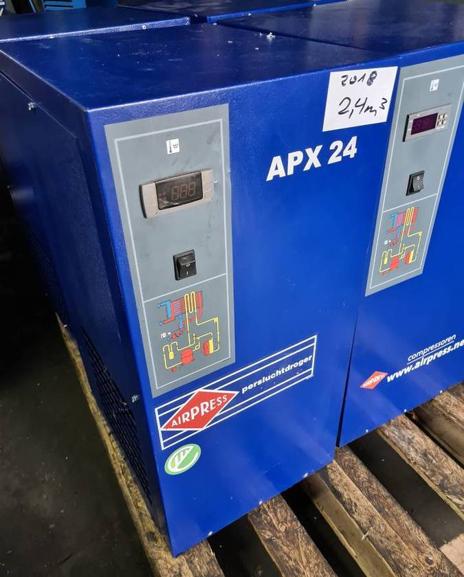 OSUSZACZ ZIĘBNICZY AIRPRESS APX 24, 2,4 M3/min - Luftkompressor: das Bild 1 OSUSZACZ ZIĘBNICZY AIRPRESS APX 24, 2,4 M3/min - Luftkompressor: das Bild 1