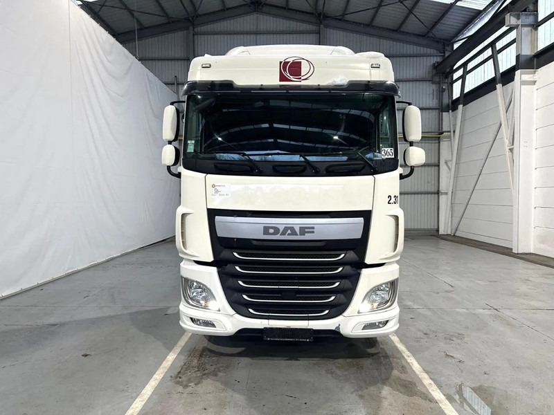 Sattelzugmaschine DAF XF 460 SPACECAB / STANDAIRCO: das Bild 6