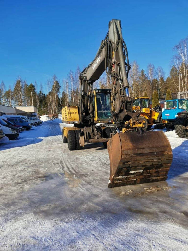 Volvo EW 180 B - Mobilbagger: das Bild 5 Volvo EW 180 B - Mobilbagger: das Bild 5