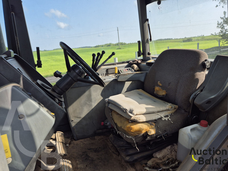 Case IH 7140 - Traktor: das Bild 5 Case IH 7140 - Traktor: das Bild 5