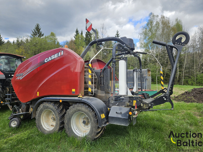 Rundballenpresse Case IH RB545Silage: das Bild 18