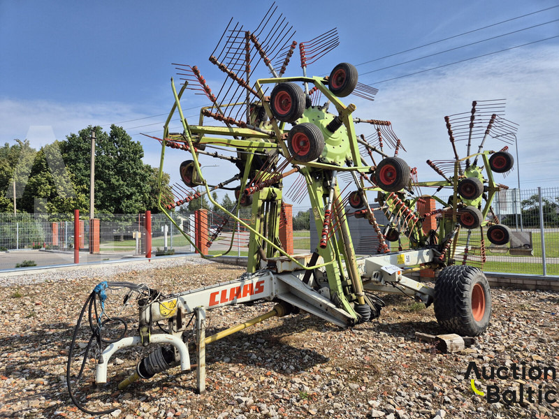 Claas Liner 3000 - Heuwender/ Wenderechen: das Bild 1 Claas Liner 3000 - Heuwender/ Wenderechen: das Bild 1