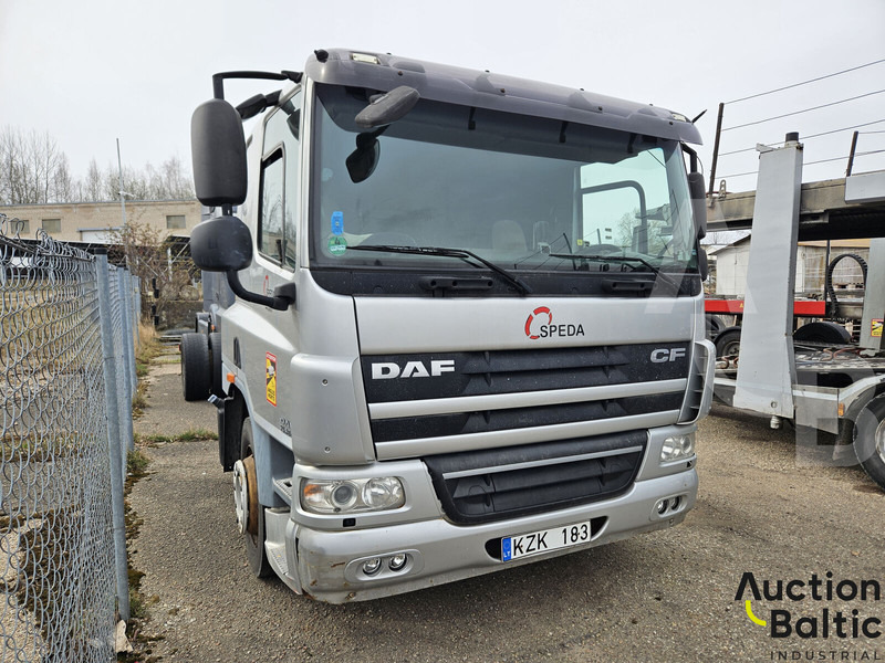 DAF FA 75CF.360 - Fahrgestell LKW: das Bild 2 DAF FA 75CF.360 - Fahrgestell LKW: das Bild 2